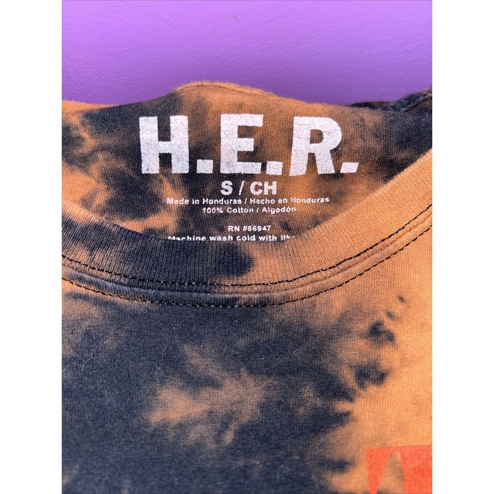 H.E.R. Concert Tour T-Shirt - "I Used To Know Her" Graphic T-Shirt Unisex‎ Small - Picture 3 of 4